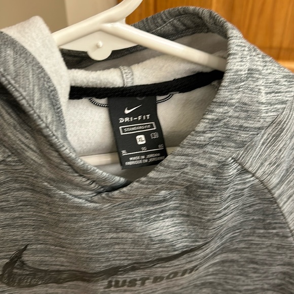 Nike Boys XL hoodie NWT. Has been sitting in tote. Cleaning out closet! - Picture 2 of 3